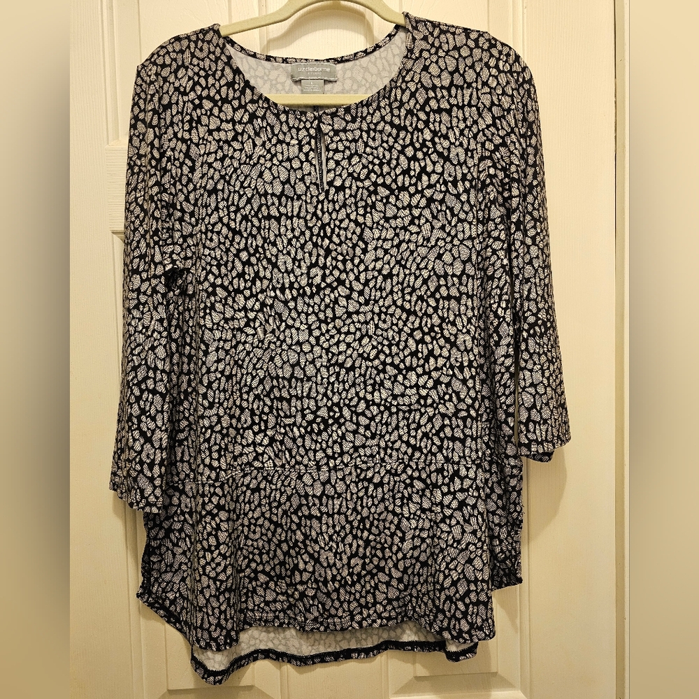 Liz Claiborne Studio 3/4 Length Sleeved Blouse - L